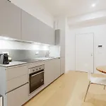 Corso Buenos Aires - Petrella - Nuovo E Bilocale 아파트